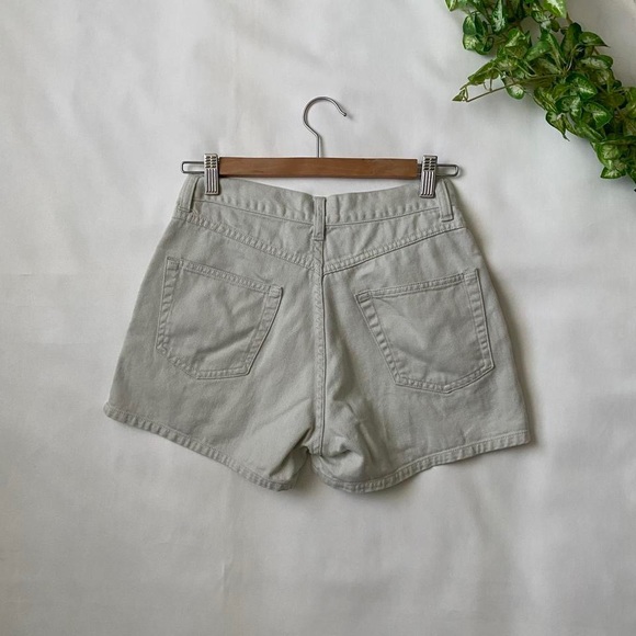 Vintage High Waisted GAP shorts - Picture 2 of 6
